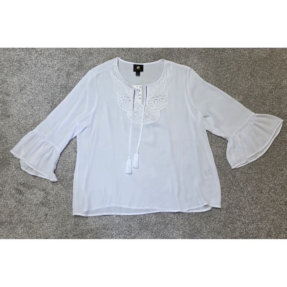 JM Collection White Crochet Lace Bib Bell Sleeve Blouse Top Petite Large 
395